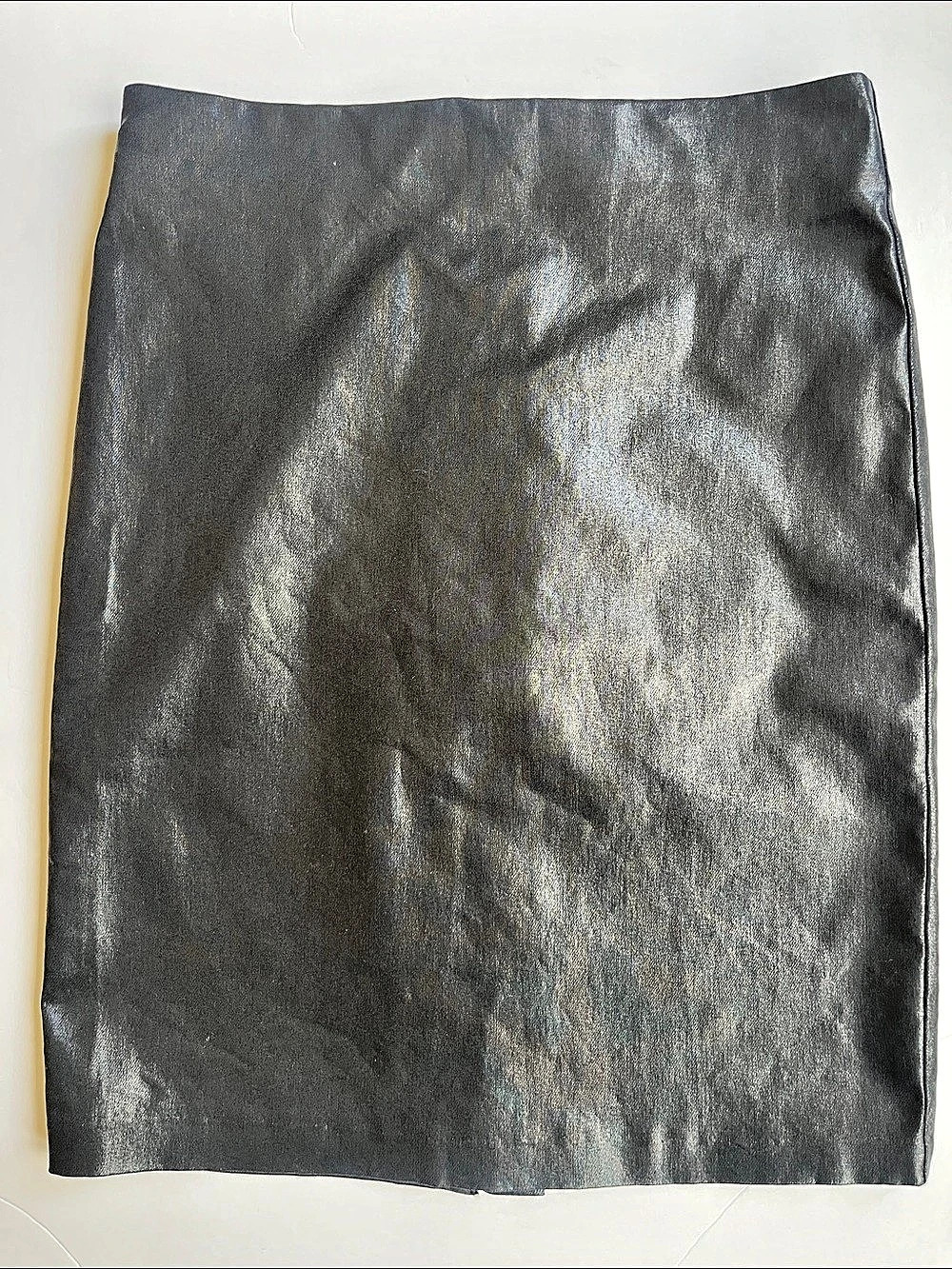 AllSaints Metal Pencil Skirt Mini in Black
Size 6